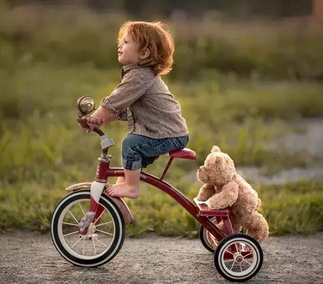 How to shoot falling leaves to have charm? Let the autumn spirit condense in a moment!