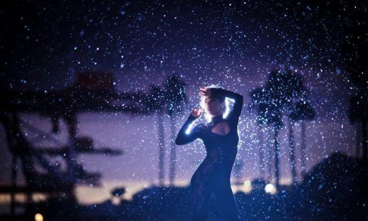 Learn to control the light when shooting beautiful portraits in rainy days