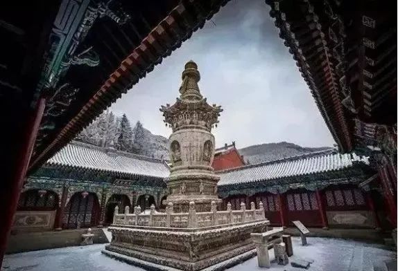 The main body doesn't stand out? Try this composition!